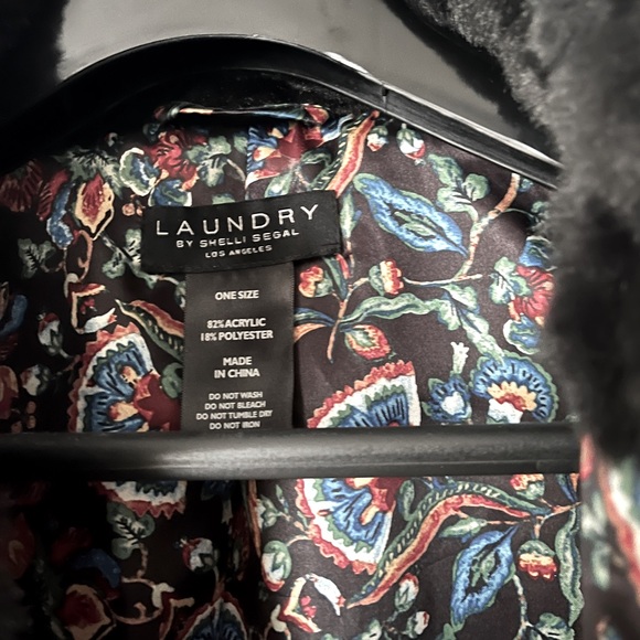 Black faux fur cropped blazer - Picture 4 of 4